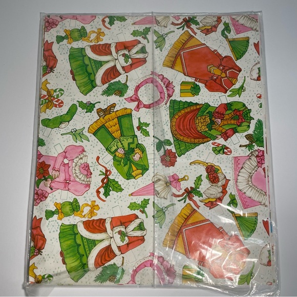 Paper doll Wrapping Paper Vintage Winter Outfits New by Currant - Picture 2 of 3